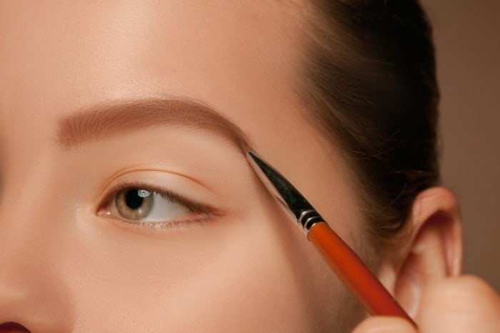 Dyeing Eyebrows with Coffee