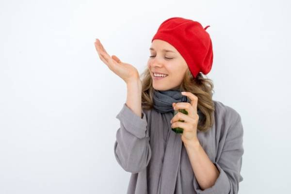 Attractiveness of stylish women Perfume for stylish women