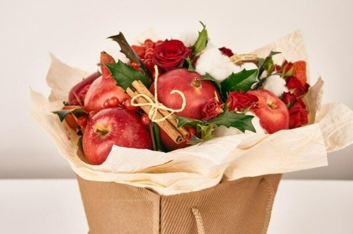 Yalda Night Gift