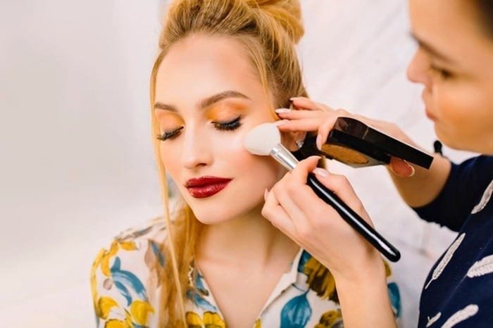 Where to apply highlighter on the face Skin radiance