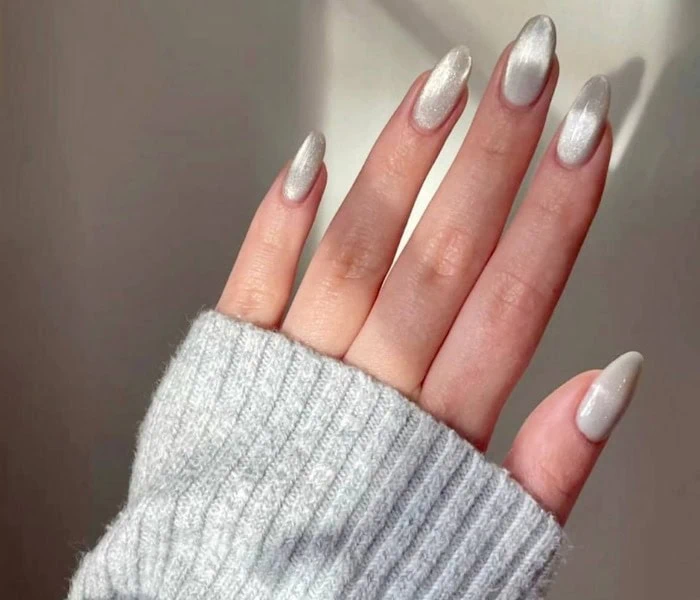 Models of White Ice Gel Nail Polish