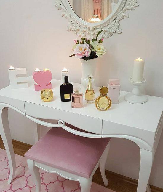 Perfume Arrangement Models