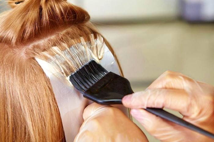 Risks of permanent hair dye