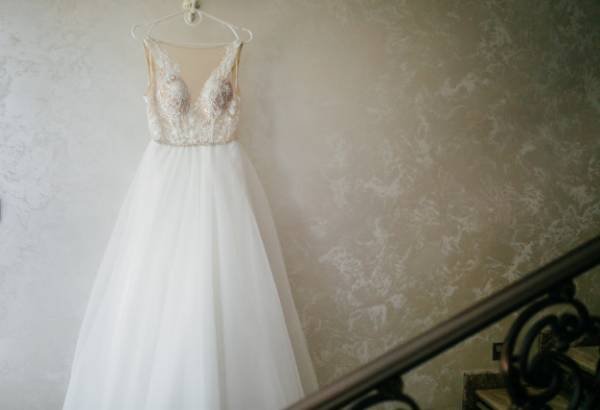 Selecting a wedding dress