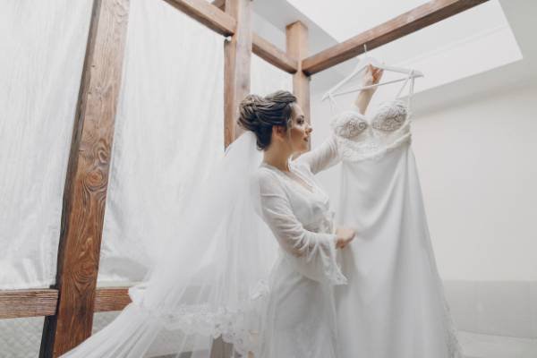 Size of the wedding dress