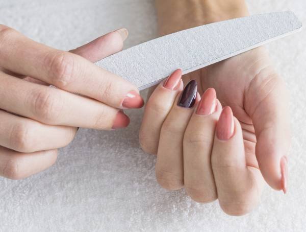 Tutorial on Removing Nail Extensions Removing Nail Covers