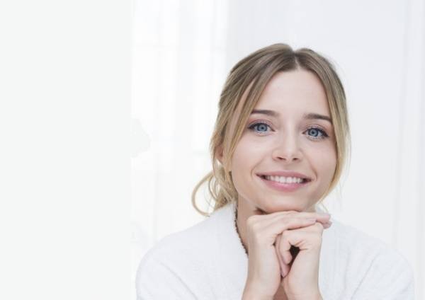 Exercises for eliminating wrinkles around the eyes. Facial lift exercises.