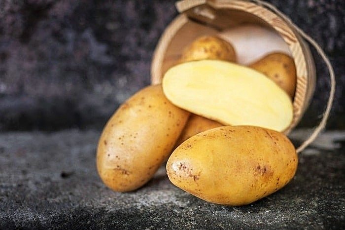 Plucking mustaches in women Upper lip hair in girls