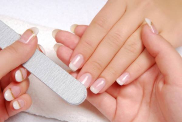 Removing Nail Extensions with Dental Floss Home Method for Removing Nail Extensions