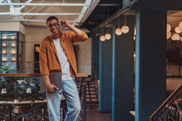 What Should Men with Olive Skin Wear?