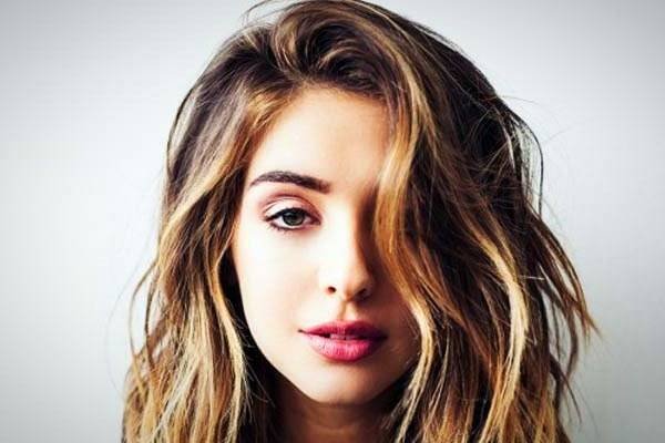 Hairstyles suitable for big noses Layered hairstyles