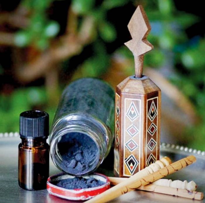 How to Prepare Eye Kajal from Cow Bone