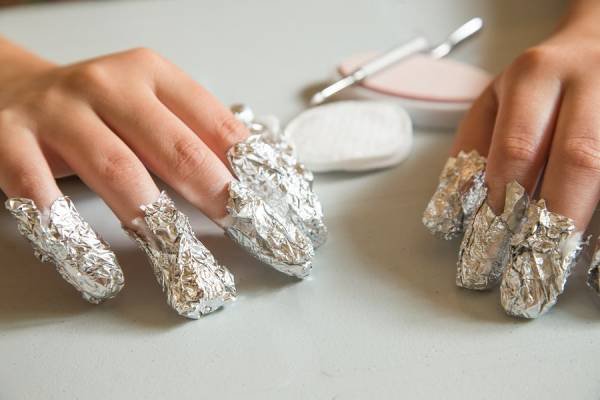 Removing Nail Extensions with Acetone Removing Nail Extensions at Home