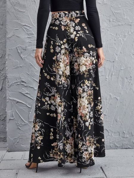 Models of Wide Pants Examples of Wide Pants
